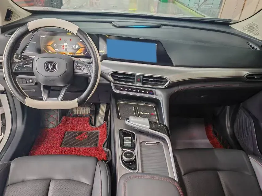 2020 ChangAn UNI-T 1.5T 180HP L4 7DCT,autocango,china used car exporter,china ev exporter,chinese used car exporter,chinese used ev exporter