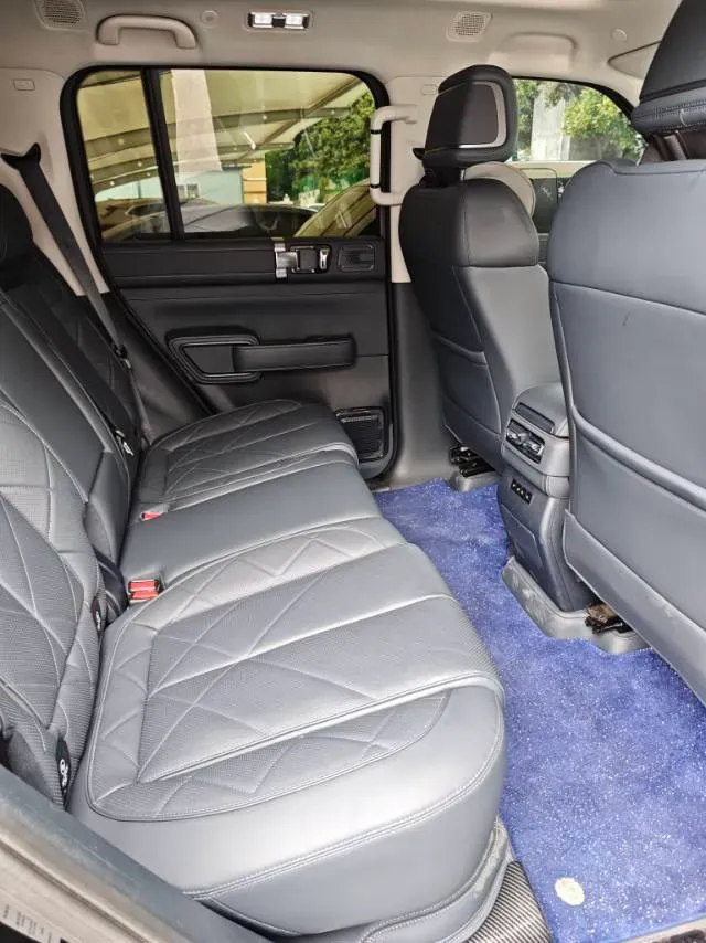 2025 FangChengBao Bao 5 1.5T 194HP L4 E-CVT PHEV 31.8KWH,autocango,china used car exporter,china ev exporter,chinese used car exporter,chinese used ev exporter