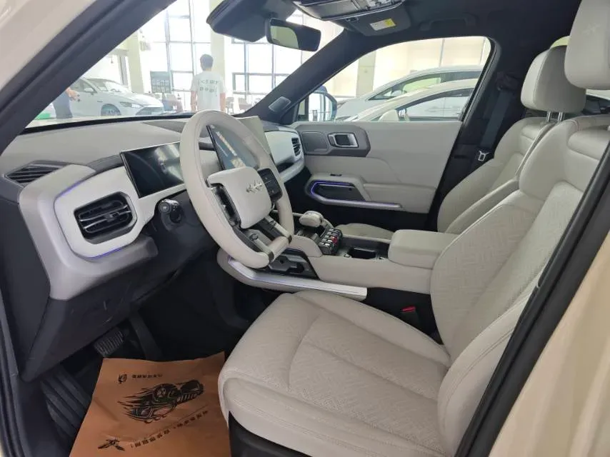 2025 FangChengBao Tai 3 BEV,autocango,china used car exporter,china ev exporter,chinese used car exporter,chinese used ev exporter