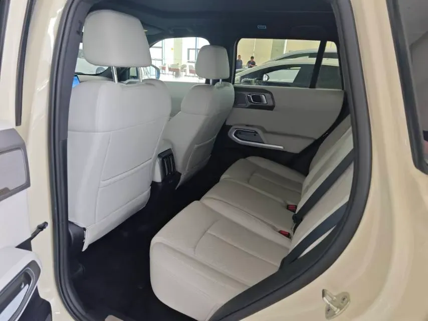 2025 FangChengBao Tai 3 BEV,autocango,china used car exporter,china ev exporter,chinese used car exporter,chinese used ev exporter