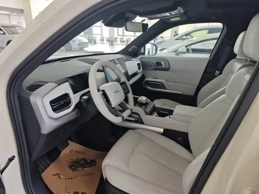 2025 FangChengBao Tai 3 BEV,autocango,china used car exporter,china ev exporter,chinese used car exporter,chinese used ev exporter
