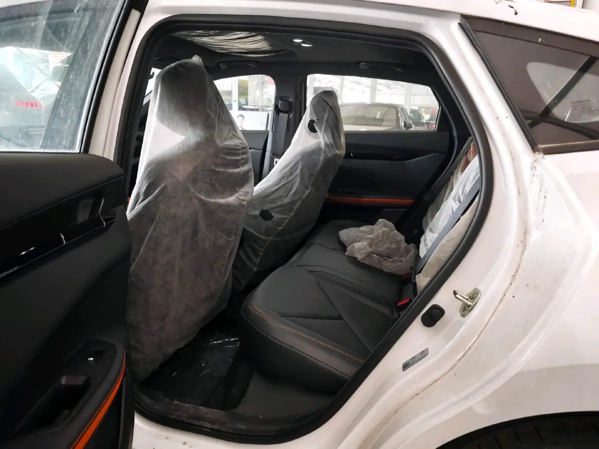 2023 ChangAn UNI-V iDD 1.5T 170HP L4 6TCT PHEV 18.4KWH,autocango,china used car exporter,china ev exporter,chinese used car exporter,chinese used ev exporter