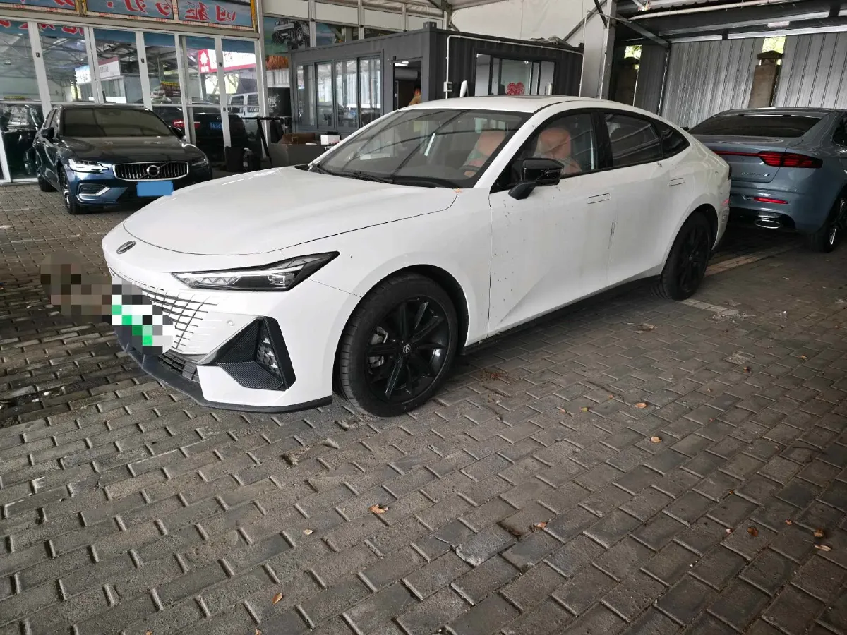 2023 ChangAn UNI-V iDD 1.5T 170HP L4 6TCT PHEV 18.4KWH,autocango,china used car exporter,china ev exporter,chinese used car exporter,chinese used ev exporter
