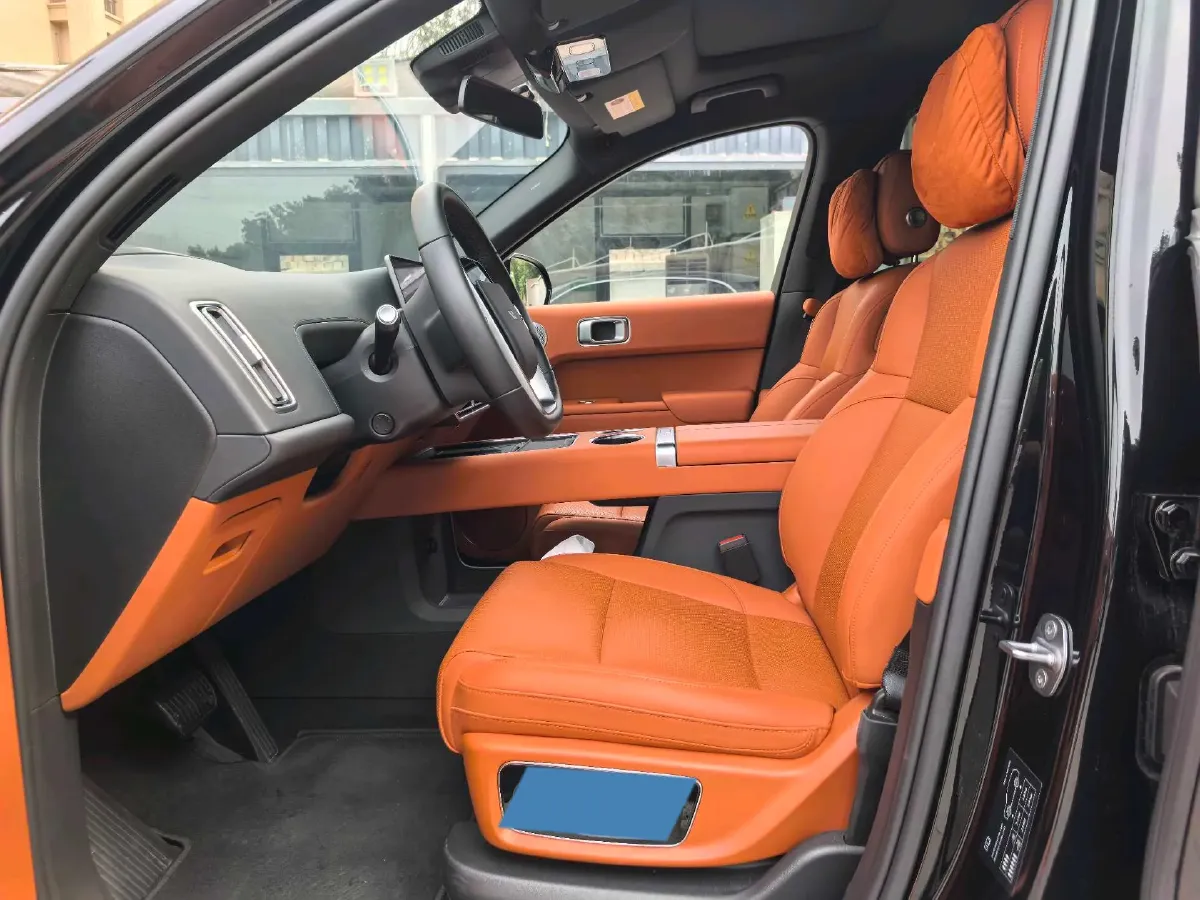2024 Volvo S60 2.0T 197HP L4 7DCT,autocango,china used car exporter,china ev exporter,chinese used car exporter,chinese used ev exporter