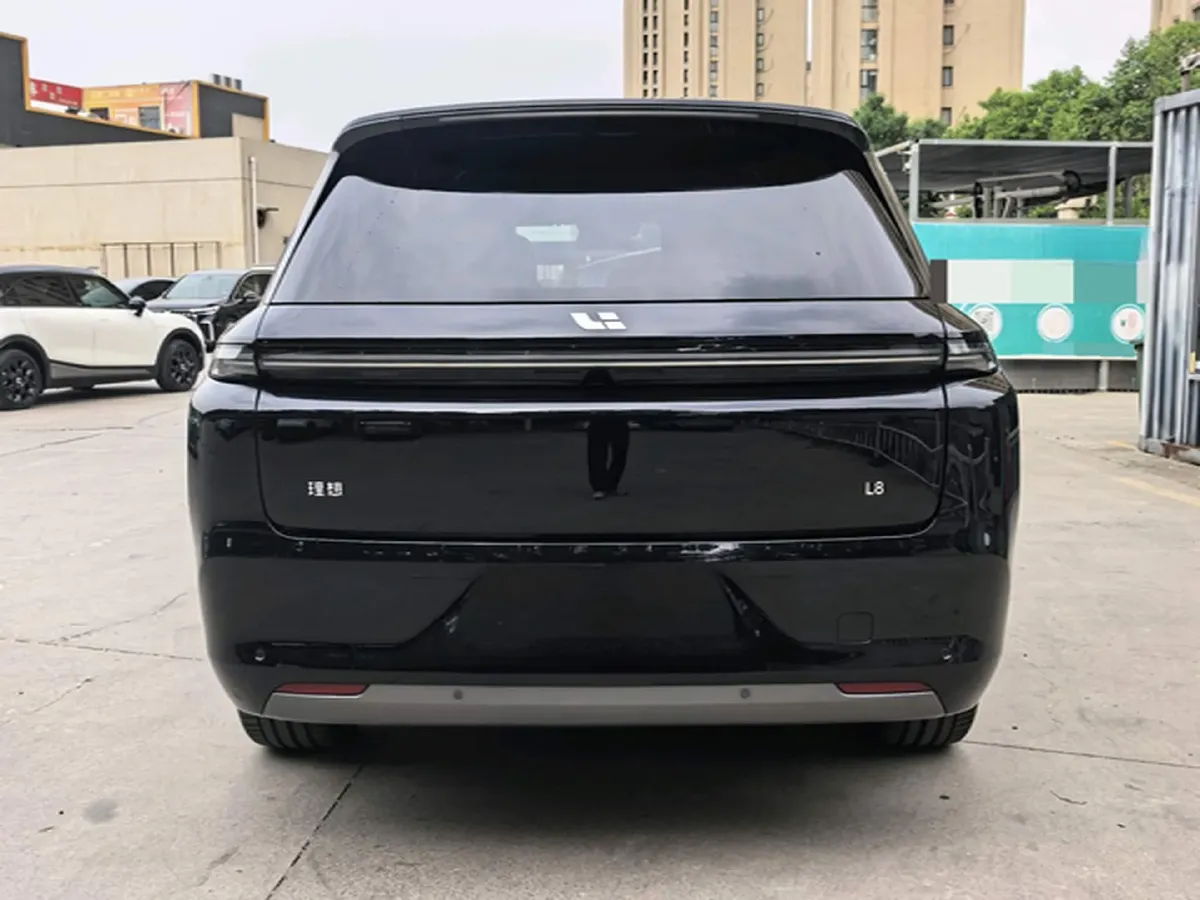 2024 Volvo S60 2.0T 197HP L4 7DCT,autocango,china used car exporter,china ev exporter,chinese used car exporter,chinese used ev exporter