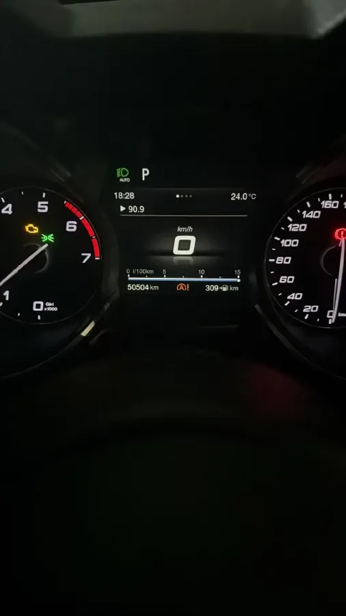 2017 Alfa Romeo Stelvio 2.0T 200HP L4 8AT,autocango,china used car exporter,china ev exporter,chinese used car exporter,chinese used ev exporter