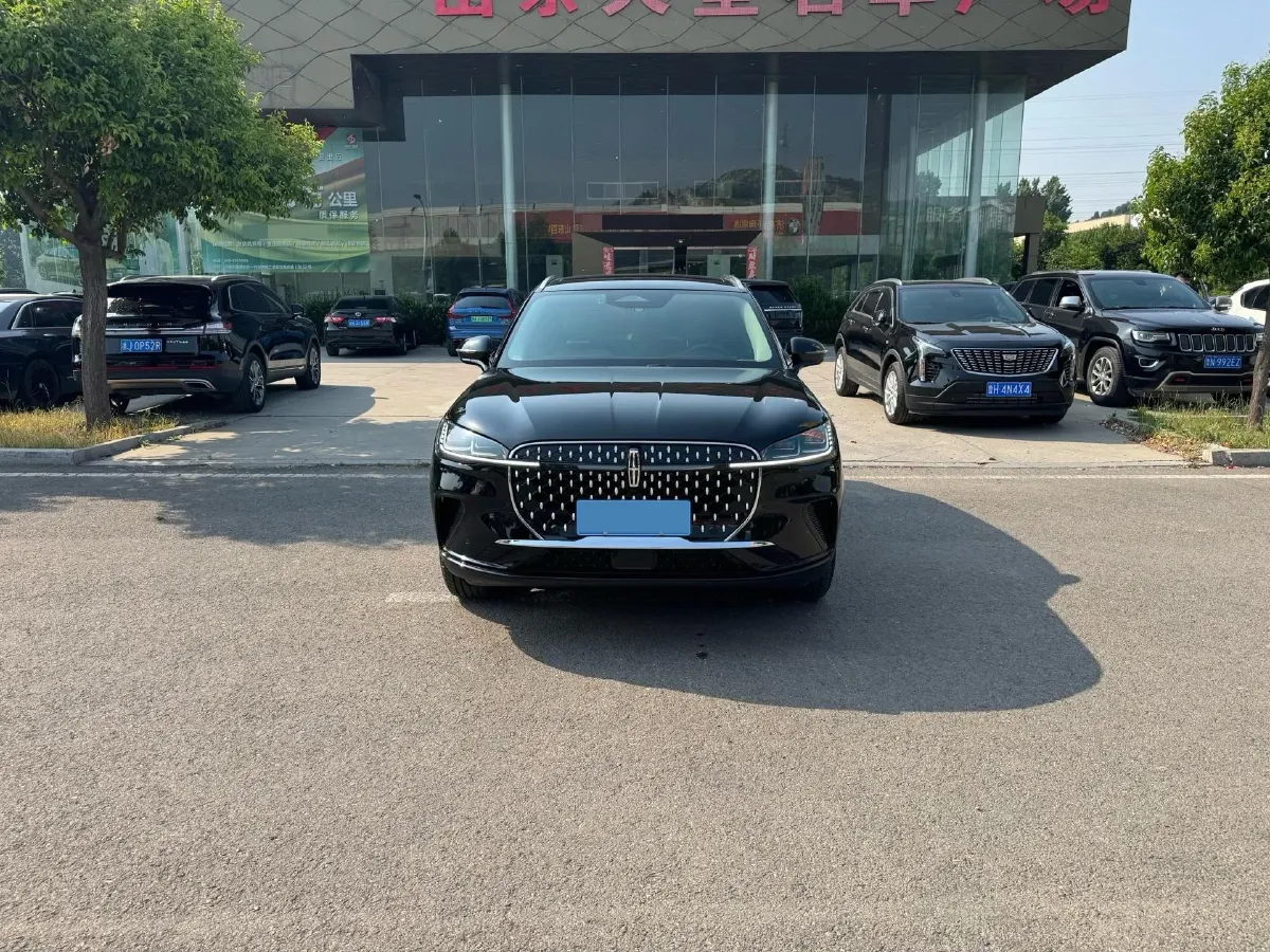 2023 Lincoln Corsair 2.0T 261HP L4 8AT,autocango,china used car exporter,china ev exporter,chinese used car exporter,chinese used ev exporter