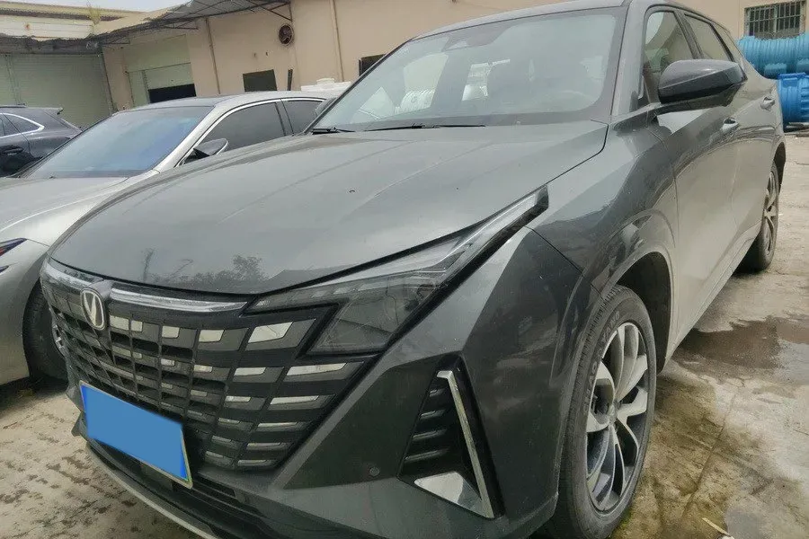 2025 ChangAn UNI-Z 1.5L 98HP L4 E-CVT PHEV 18.4KWH,autocango,china used car exporter,china ev exporter,chinese used car exporter,chinese used ev exporter