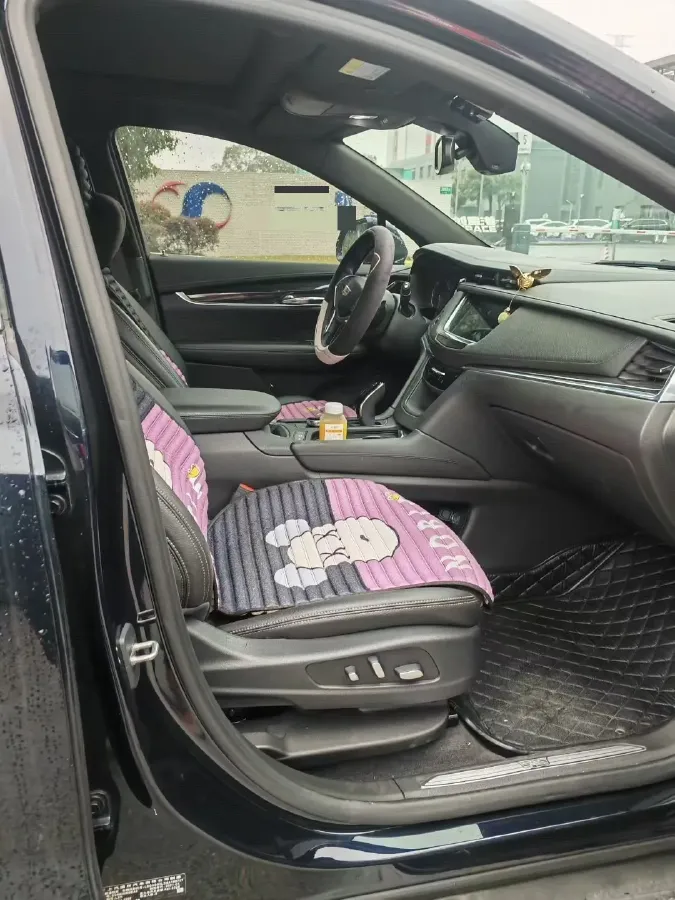 2021 Cadillac XT5 2.0T 237HP L4 9AT,autocango,china used car exporter,china ev exporter,chinese used car exporter,chinese used ev exporter