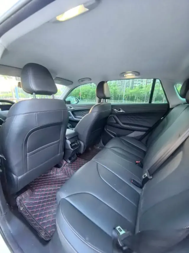 2024 Roewe D5X DMH 1.5T 150HP L4 2DHT PHEV 21.4KWH,autocango,china used car exporter,china ev exporter,chinese used car exporter,chinese used ev exporter