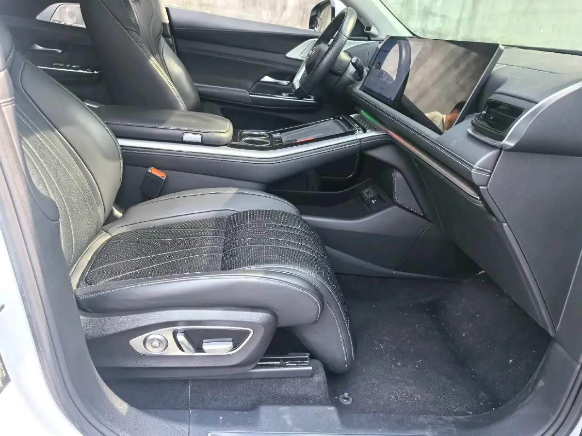 2022 Jeep Gladiator 3.6L 284HP V6 8AT,autocango,china used car exporter,china ev exporter,chinese used car exporter,chinese used ev exporter