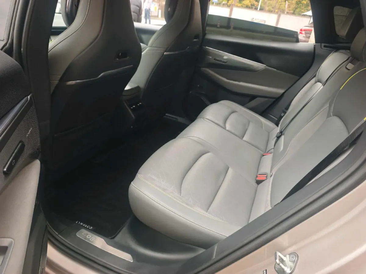 2023 LYNK&CO 08 EM-P 1.5T 163HP L4 3DHT PHEV 21.2KWH,autocango,china used car exporter,china ev exporter,chinese used car exporter,chinese used ev exporter