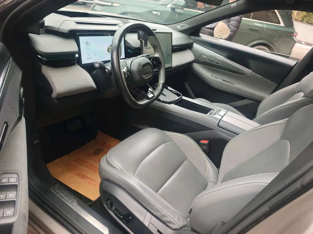 2023 LYNK&CO 08 EM-P 1.5T 163HP L4 3DHT PHEV 21.2KWH,autocango,china used car exporter,china ev exporter,chinese used car exporter,chinese used ev exporter