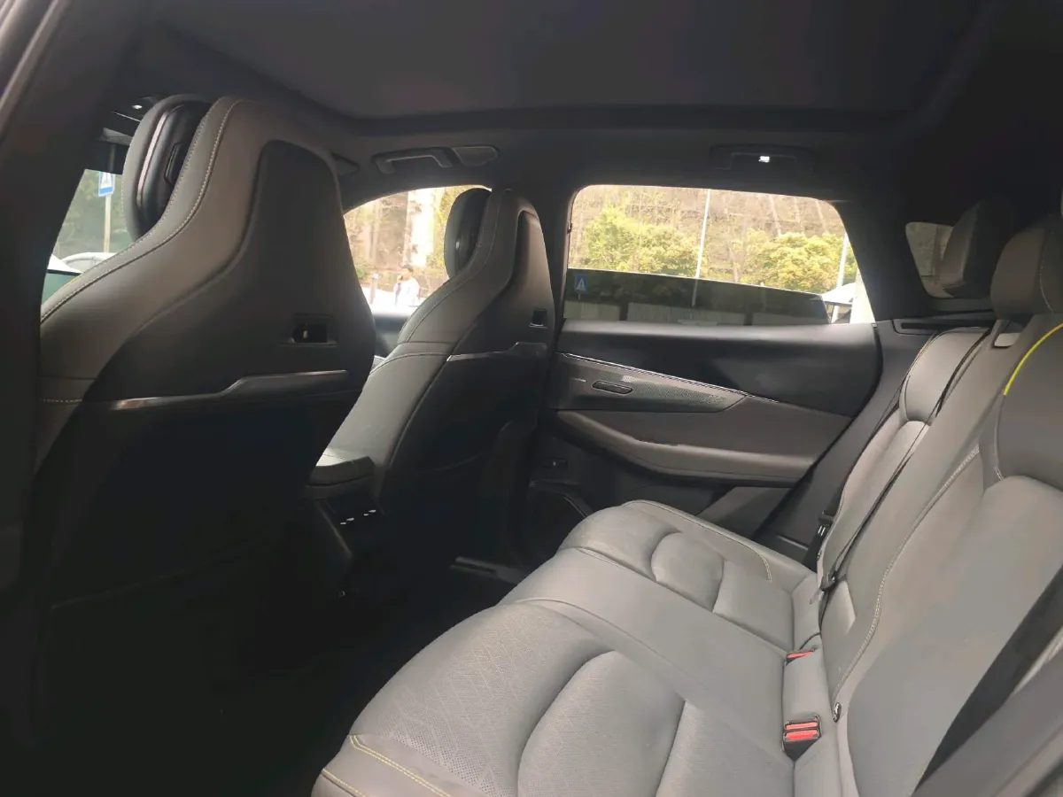 2023 LYNK&CO 08 EM-P 1.5T 163HP L4 3DHT PHEV 21.2KWH,autocango,china used car exporter,china ev exporter,chinese used car exporter,chinese used ev exporter