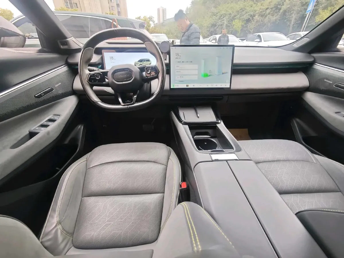 2023 LYNK&CO 08 EM-P 1.5T 163HP L4 3DHT PHEV 21.2KWH,autocango,china used car exporter,china ev exporter,chinese used car exporter,chinese used ev exporter