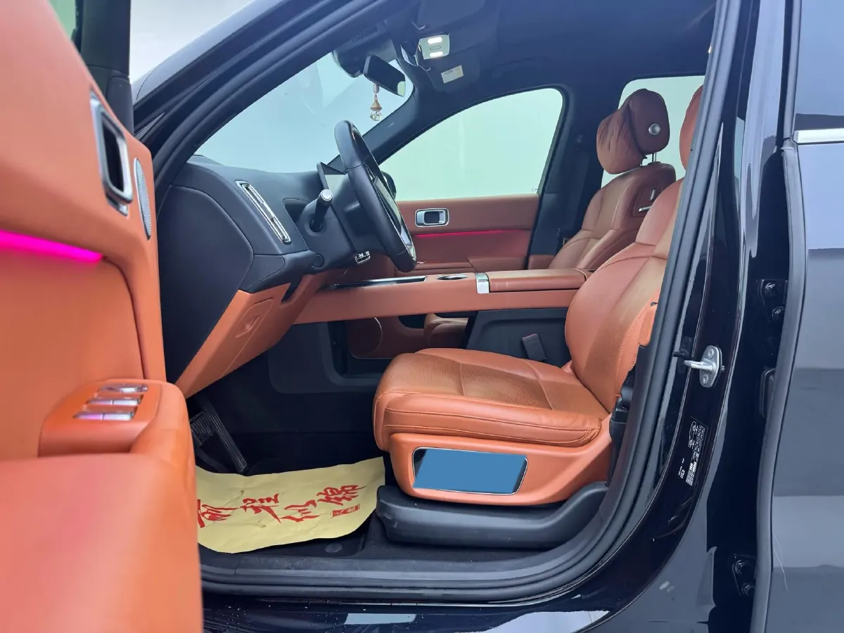 2023 Li L8 Range Extended 154HP REEV 40.9KWH,autocango,china used car exporter,china ev exporter,chinese used car exporter,chinese used ev exporter