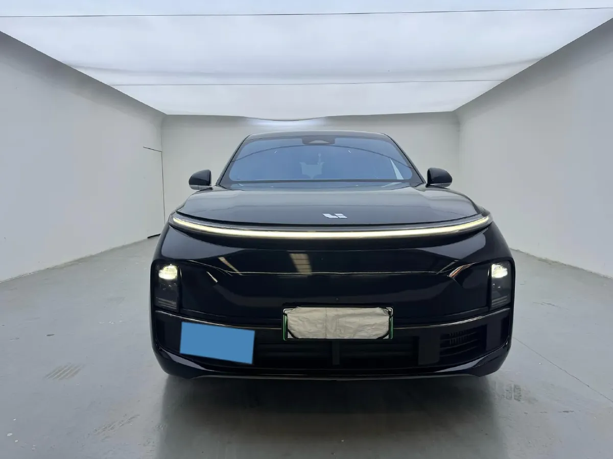 2023 Li L8 Range Extended 154HP REEV 40.9KWH,autocango,china used car exporter,china ev exporter,chinese used car exporter,chinese used ev exporter