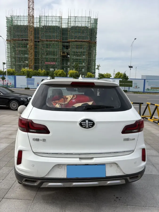 2019 Bestune T33 1.6L 114HP L4 5MT,autocango,china used car exporter,china ev exporter,chinese used car exporter,chinese used ev exporter
