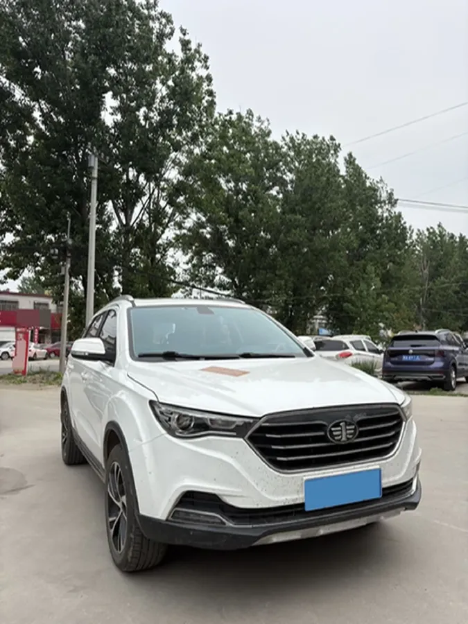2019 Bestune T33 1.6L 114HP L4 5MT,autocango,china used car exporter,china ev exporter,chinese used car exporter,chinese used ev exporter
