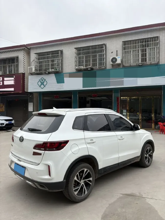 2019 Bestune T33 1.6L 114HP L4 5MT,autocango,china used car exporter,china ev exporter,chinese used car exporter,chinese used ev exporter