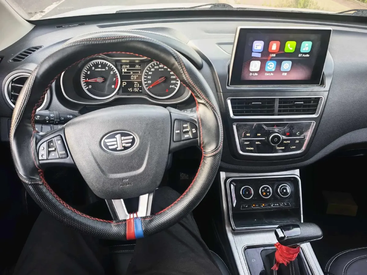 2019 Bestune X40 1.6L 114HP L4 6AT,autocango,china used car exporter,china ev exporter,chinese used car exporter,chinese used ev exporter