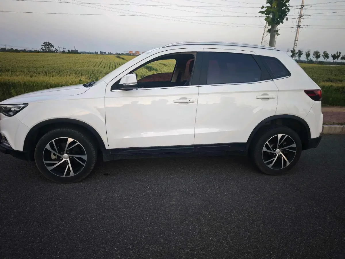 2019 Bestune X40 1.6L 114HP L4 6AT,autocango,china used car exporter,china ev exporter,chinese used car exporter,chinese used ev exporter