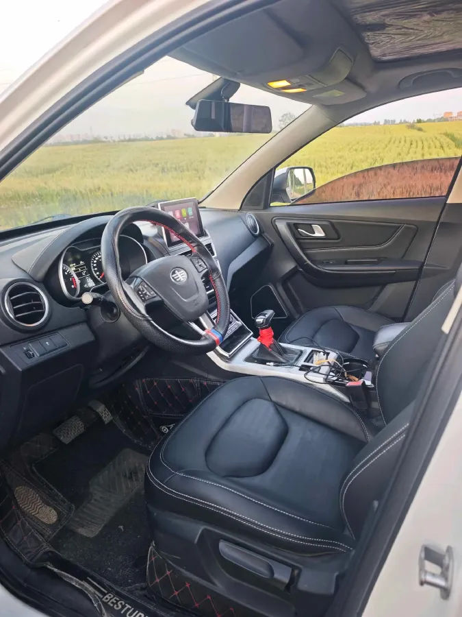 2019 Bestune X40 1.6L 114HP L4 6AT,autocango,china used car exporter,china ev exporter,chinese used car exporter,chinese used ev exporter