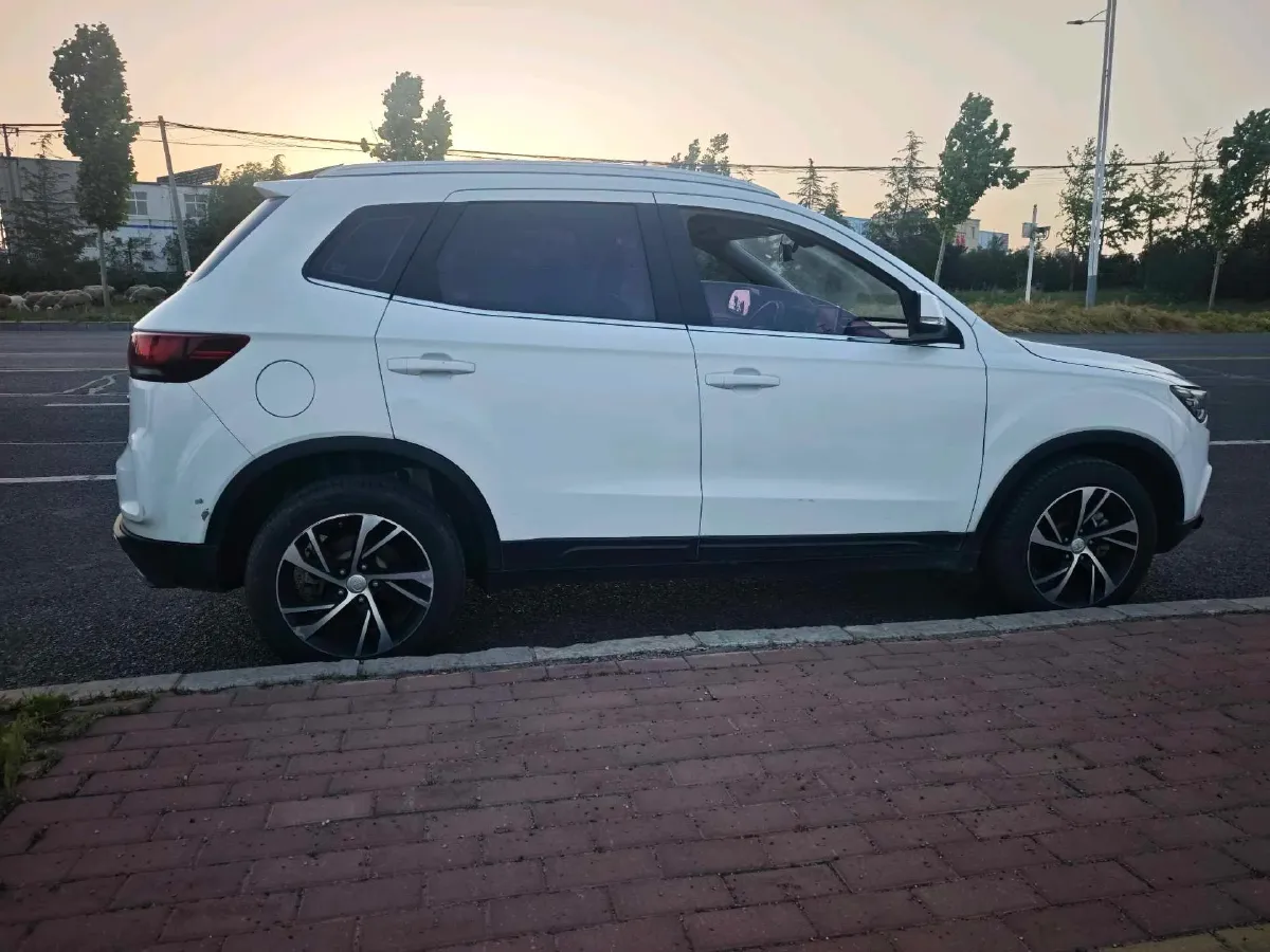 2019 Bestune X40 1.6L 114HP L4 6AT,autocango,china used car exporter,china ev exporter,chinese used car exporter,chinese used ev exporter
