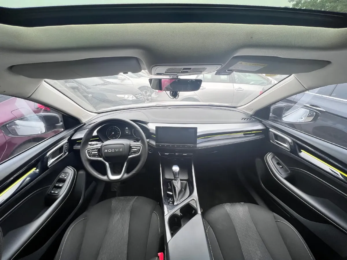 2021 Roewe i5 1.5L 120HP L4 CVT,autocango,china used car exporter,china ev exporter,chinese used car exporter,chinese used ev exporter