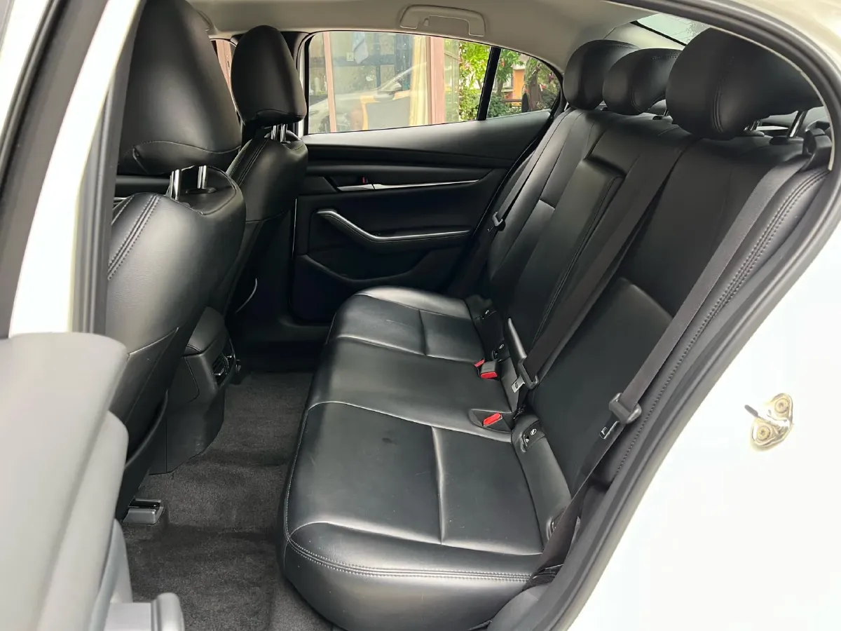 2023 Mazda 3 Axela 2.0L 158HP L4 6AT,autocango,china used car exporter,china ev exporter,chinese used car exporter,chinese used ev exporter