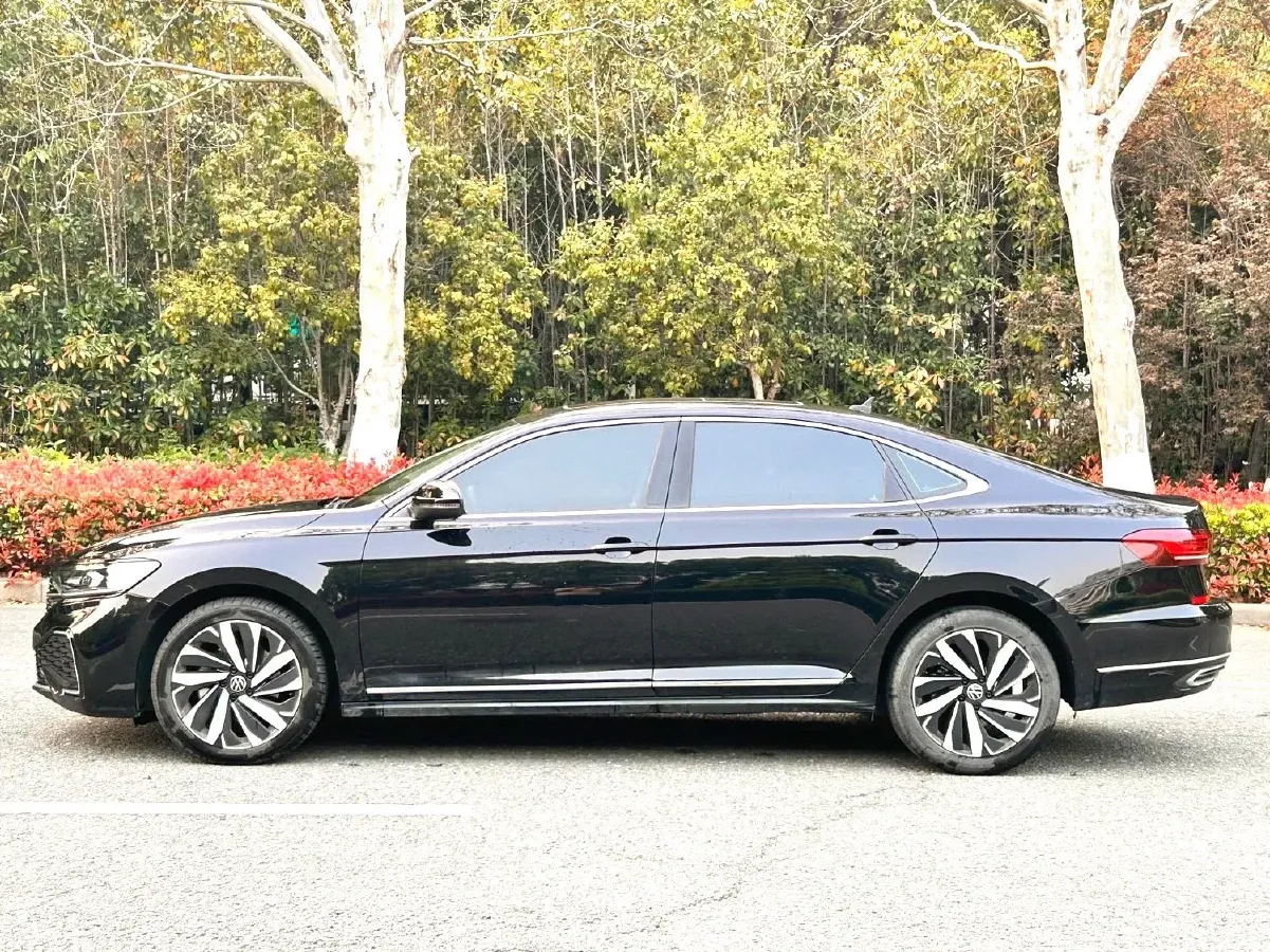 2022 Skoda Kodiak GT 2.0T 186HP L4 7DCT,autocango,china used car exporter,china ev exporter,chinese used car exporter,chinese used ev exporter