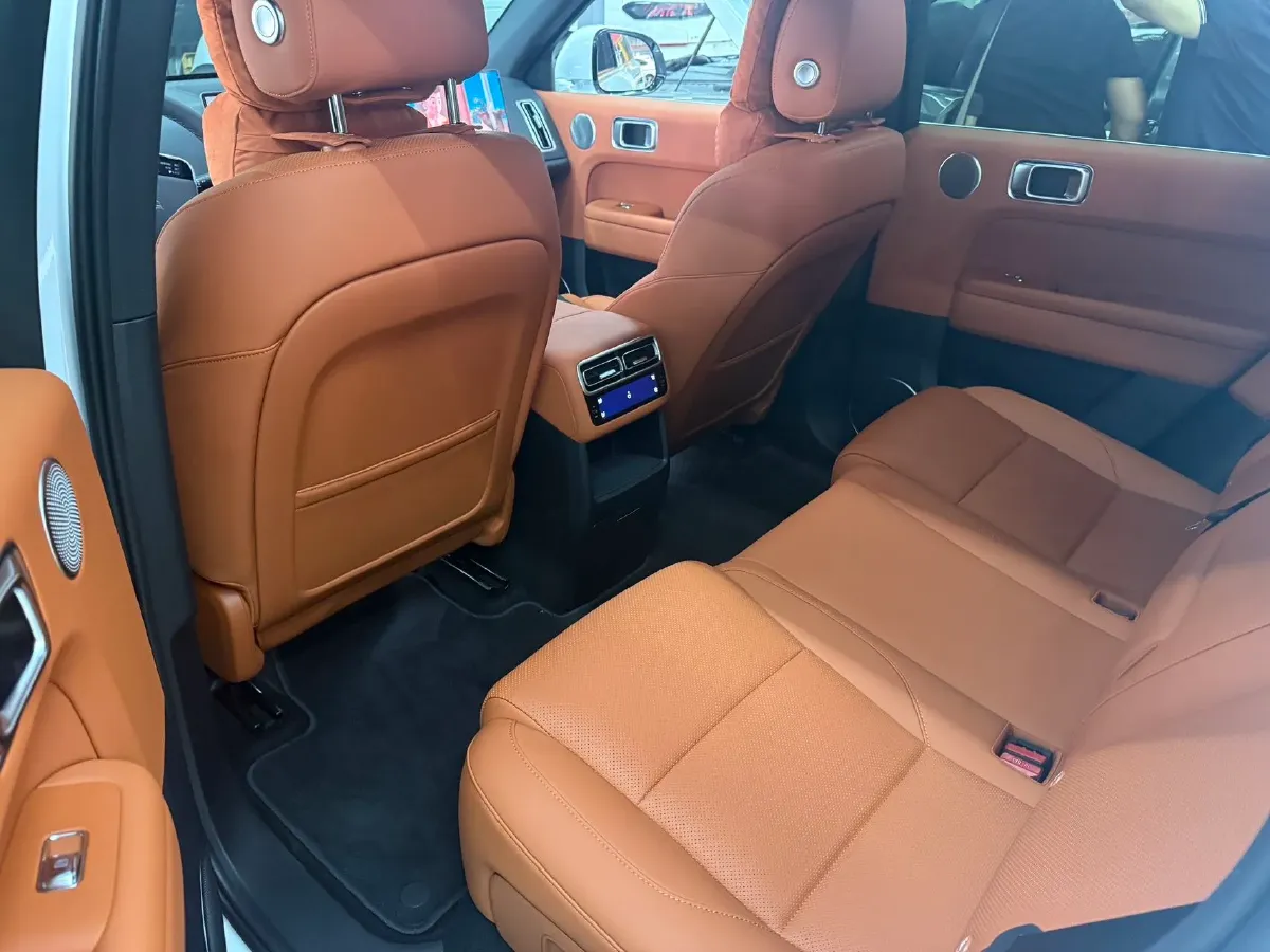 2025 Li L6 Range Extended 154HP L4 REEV,autocango,china used car exporter,china ev exporter,chinese used car exporter,chinese used ev exporter