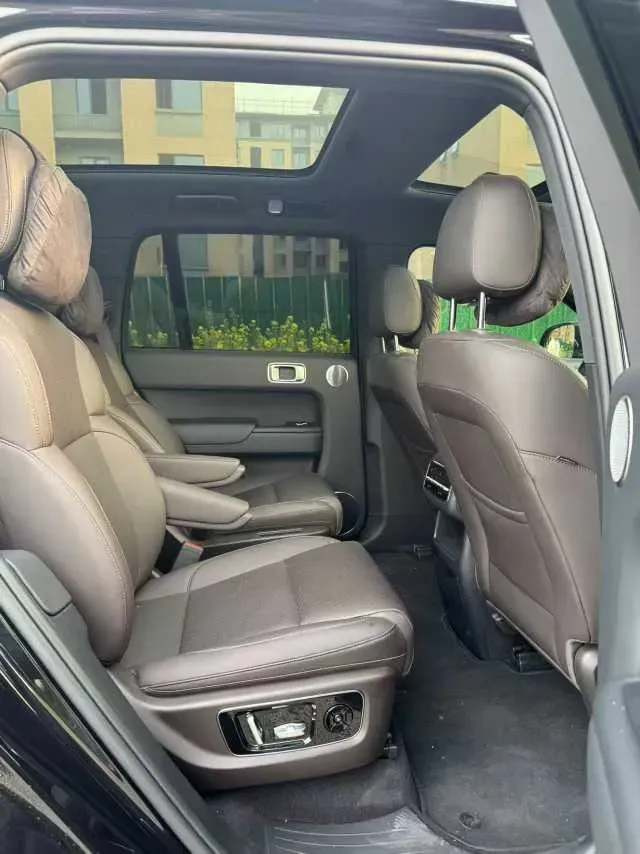 2023 Li L8 Range Extended 154HP REEV 40.9KWH,autocango,china used car exporter,china ev exporter,chinese used car exporter,chinese used ev exporter