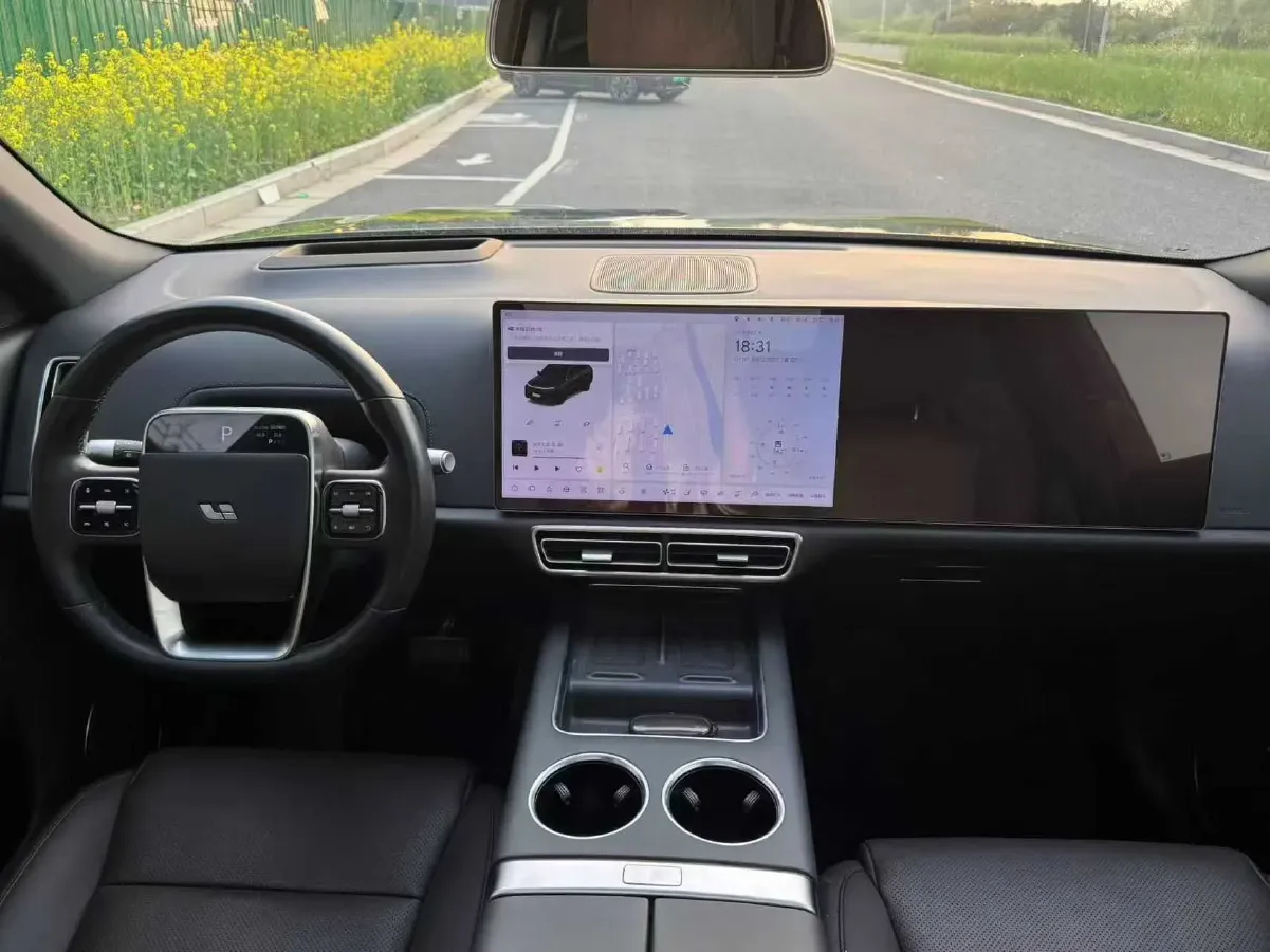 2023 Li L8 Range Extended 154HP REEV 40.9KWH,autocango,china used car exporter,china ev exporter,chinese used car exporter,chinese used ev exporter