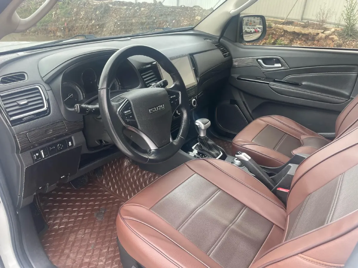 2018 Isuzu Mu-X 1.9T 163HP L4 6AT,autocango,china used car exporter,china ev exporter,chinese used car exporter,chinese used ev exporter
