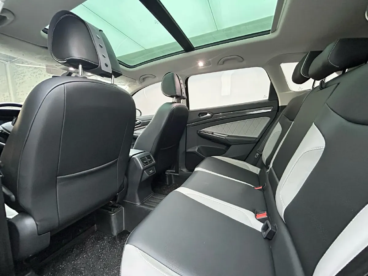 2022 Jetta VS7 1.4T 150HP L4 6AT,autocango,china used car exporter,china ev exporter,chinese used car exporter,chinese used ev exporter