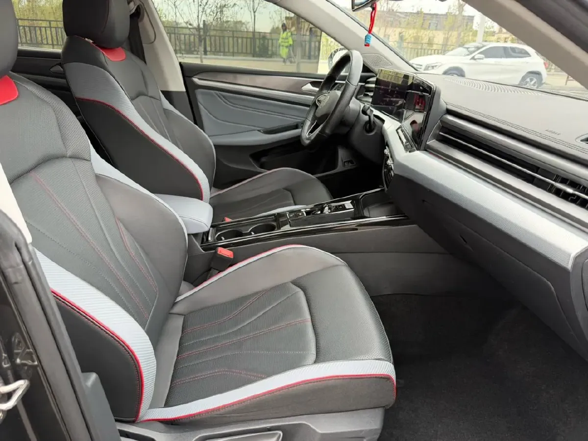 2022 Exceed TXL 2.0T 261HP L4 7DCT,autocango,china used car exporter,china ev exporter,chinese used car exporter,chinese used ev exporter