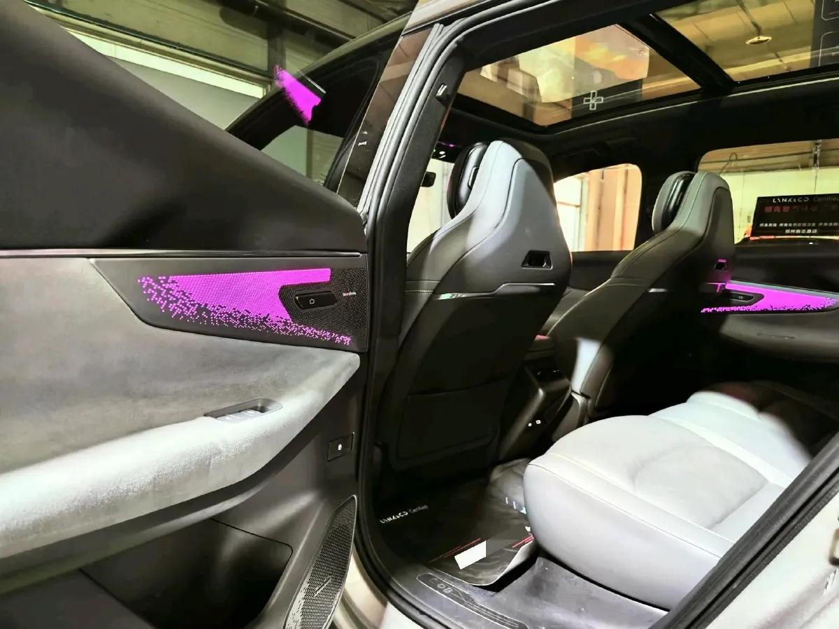 2023 LYNK&CO 08 EM-P 1.5T 163HP L4 3DHT PHEV 21.2KWH,autocango,china used car exporter,china ev exporter,chinese used car exporter,chinese used ev exporter