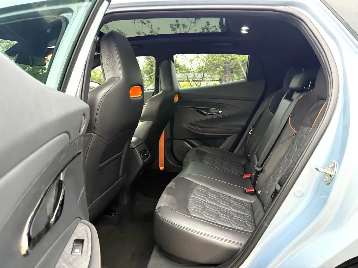 2022 ChangAn UNI-T 1.5T 188HP L4 7DCT,autocango,china used car exporter,china ev exporter,chinese used car exporter,chinese used ev exporter