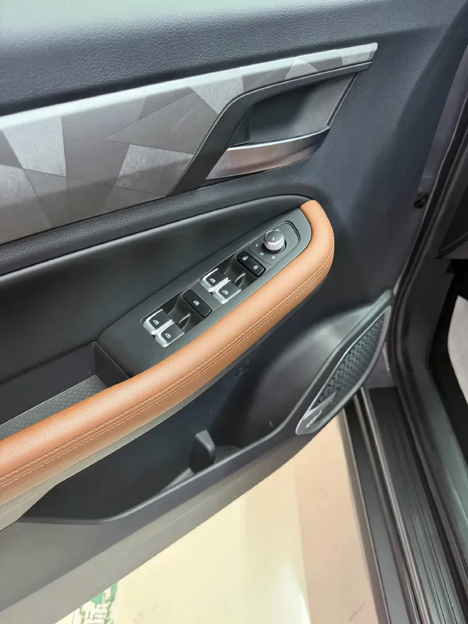 2021 Geely Vision X6 1.4T 141HP L4 6AT,autocango,china used car exporter,china ev exporter,chinese used car exporter,chinese used ev exporter