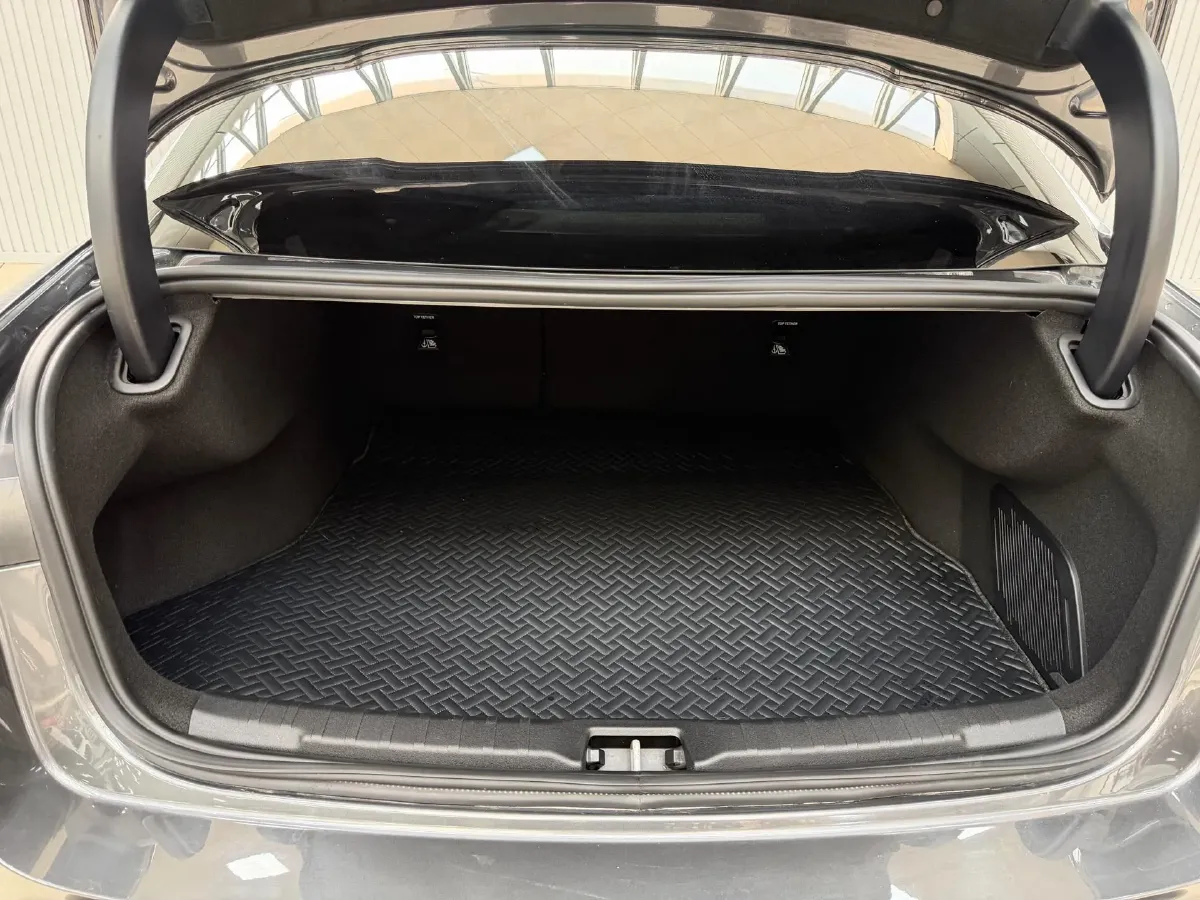 2023 LYNK&CO 03 2.0T 254HP L4 7DCT,autocango,china used car exporter,china ev exporter,chinese used car exporter,chinese used ev exporter