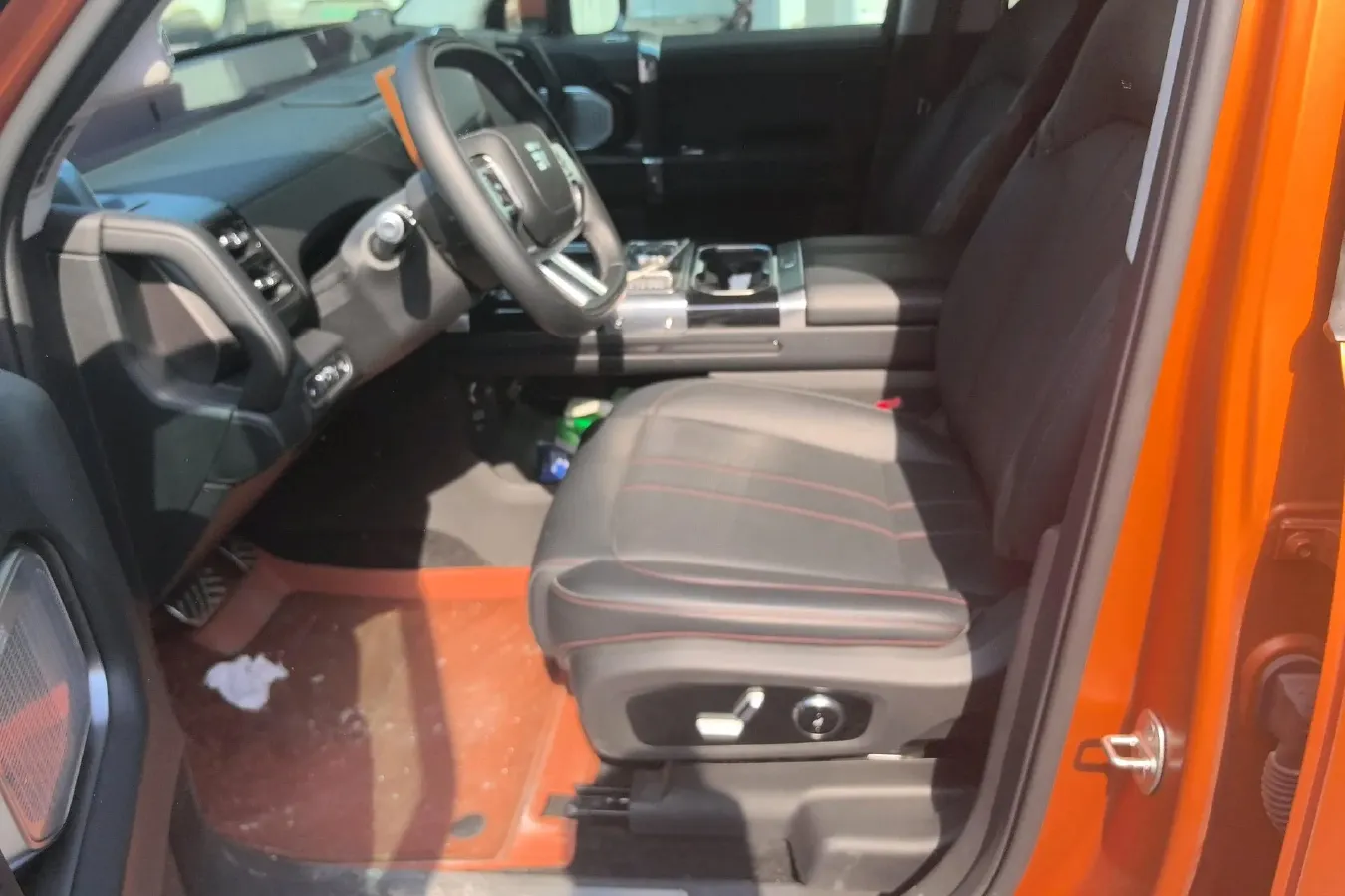 2025 Jetour Zongheng G700 2.0T 211HP L4 2DHT PHEV,autocango,china used car exporter,china ev exporter,chinese used car exporter,chinese used ev exporter