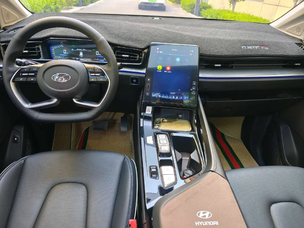 2024 Hyundai Custo 1.5T 170HP L4 8AT,autocango,china used car exporter,china ev exporter,chinese used car exporter,chinese used ev exporter