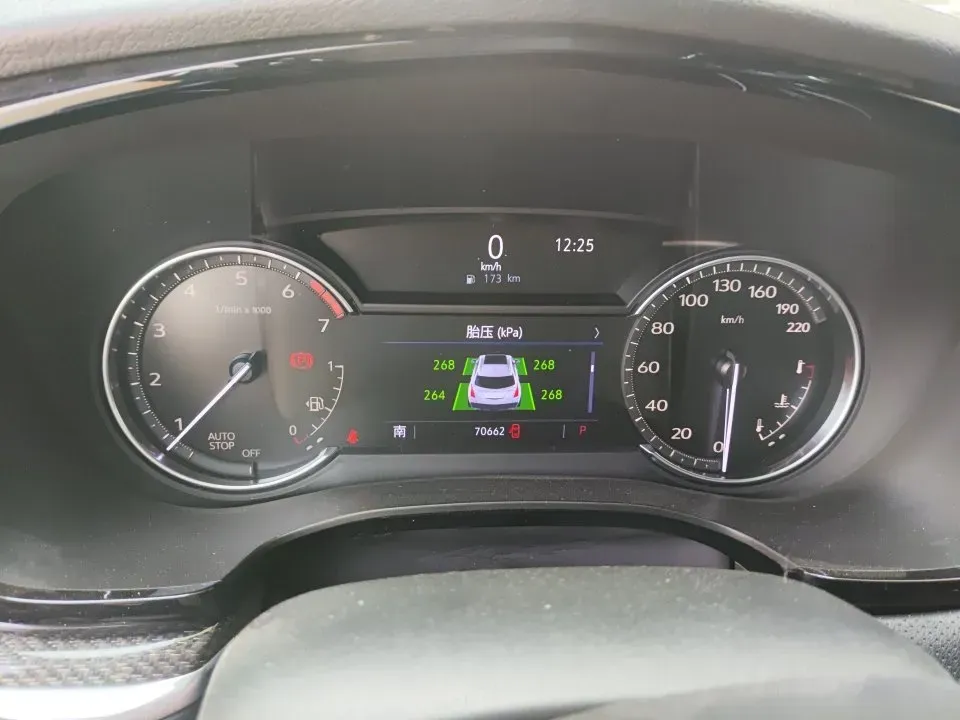 2021 Cadillac XT5 2.0T 237HP L4 9AT,autocango,china used car exporter,china ev exporter,chinese used car exporter,chinese used ev exporter