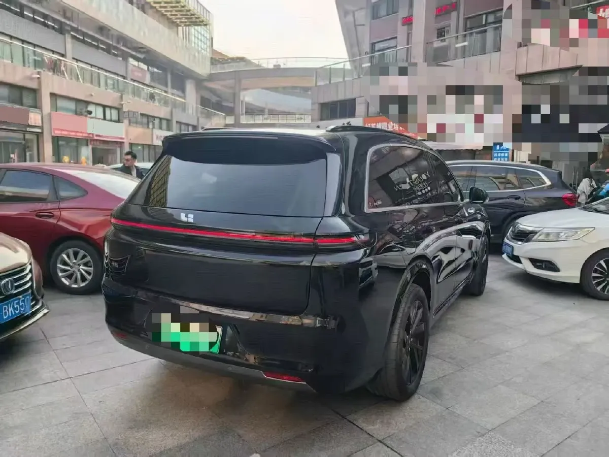 2023 Li L8 Range Extended 154HP REEV 40.9KWH,autocango,china used car exporter,china ev exporter,chinese used car exporter,chinese used ev exporter