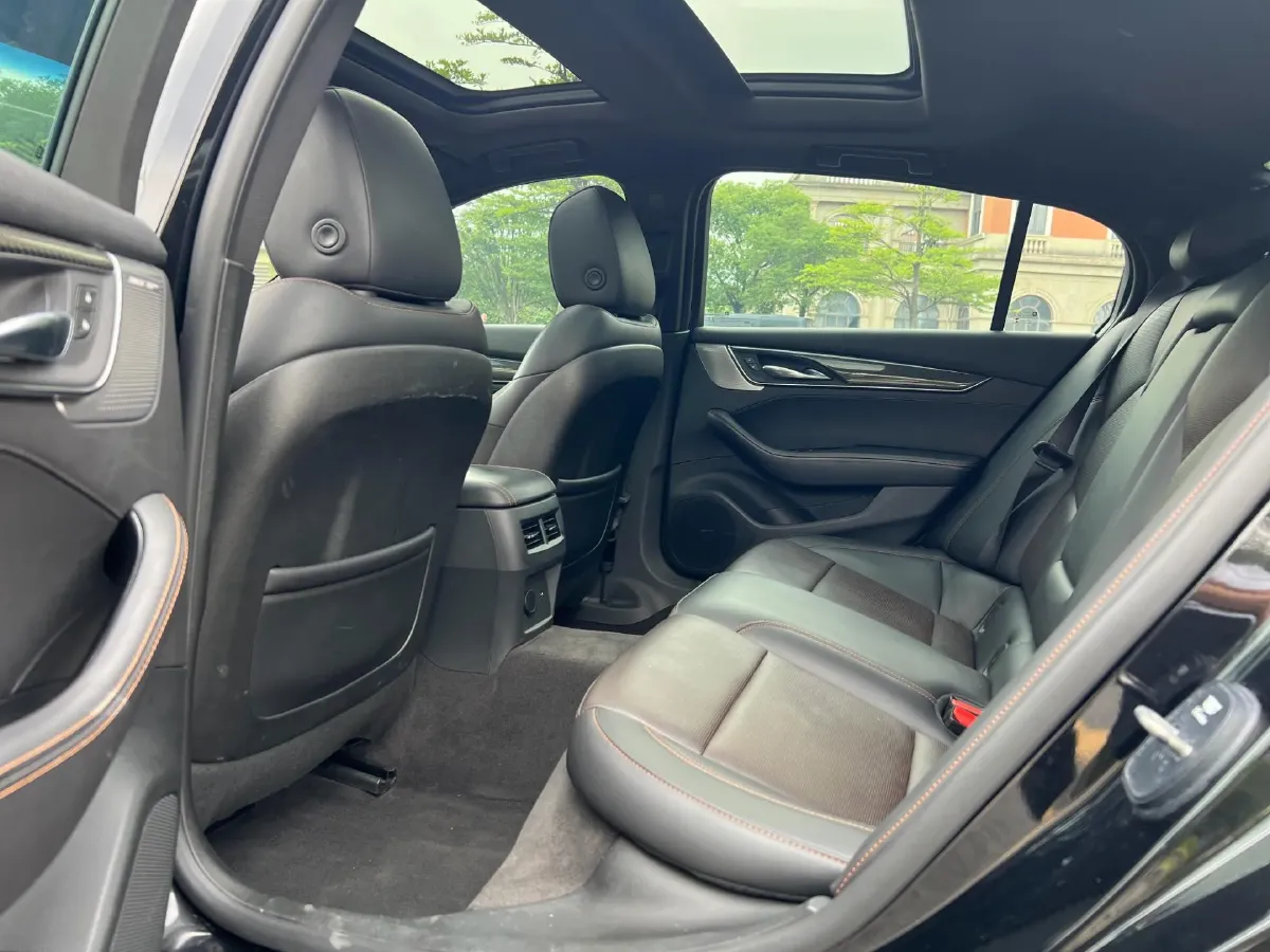 2021 Cadillac CT5 2.0T 237HP L4 10AT,autocango,china used car exporter,china ev exporter,chinese used car exporter,chinese used ev exporter