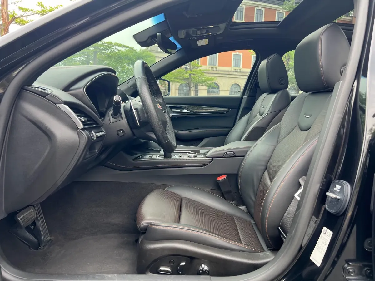 2021 Cadillac CT5 2.0T 237HP L4 10AT,autocango,china used car exporter,china ev exporter,chinese used car exporter,chinese used ev exporter