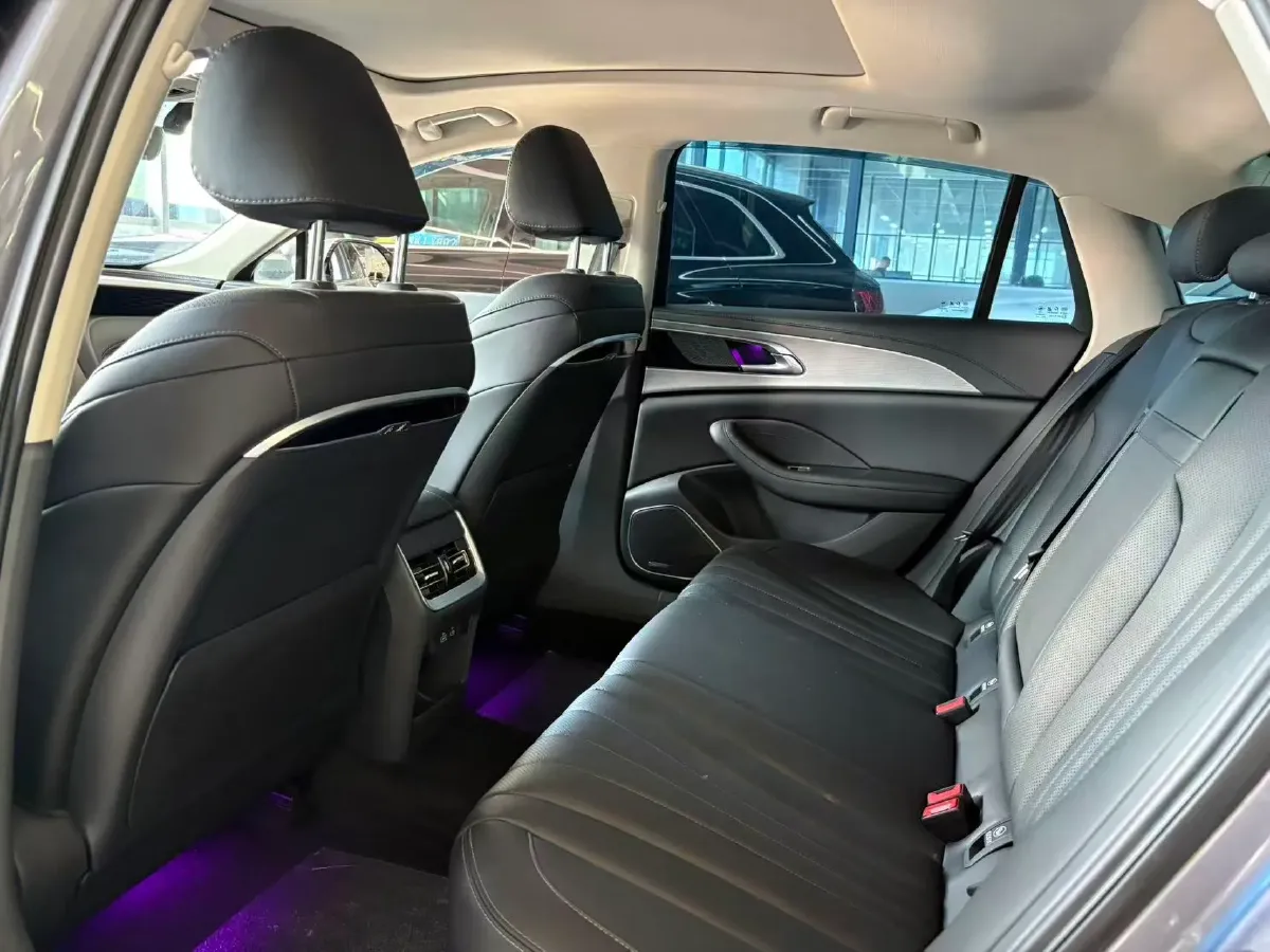 2023 HongQi H5 1.5T 169HP L4 7DCT,autocango,china used car exporter,china ev exporter,chinese used car exporter,chinese used ev exporter