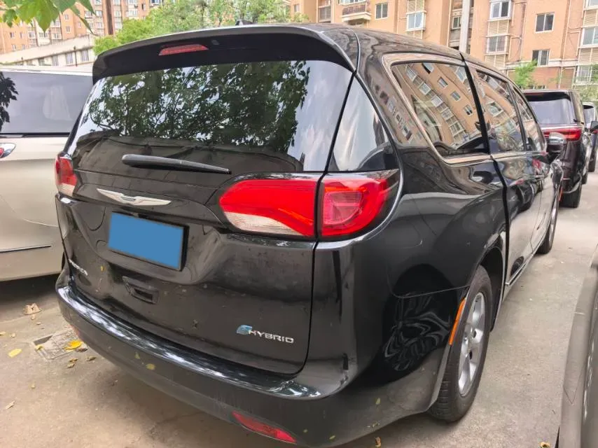 2018 Chrysler Pacifica 3.6L 245HP V6 E-CVT PHEV 16KWH,autocango,china used car exporter,china ev exporter,chinese used car exporter,chinese used ev exporter