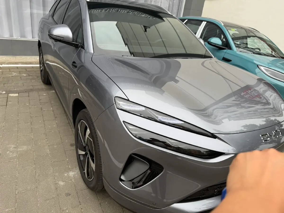 2025 LanDian E5 PLUS 1.5L 95HP L4 E-CVT PHEV,autocango,china used car exporter,china ev exporter,chinese used car exporter,chinese used ev exporter